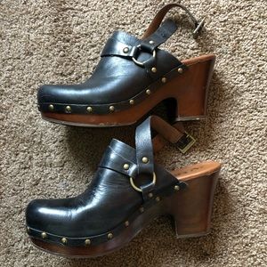 Boho 70s style wooden heel leather clogs